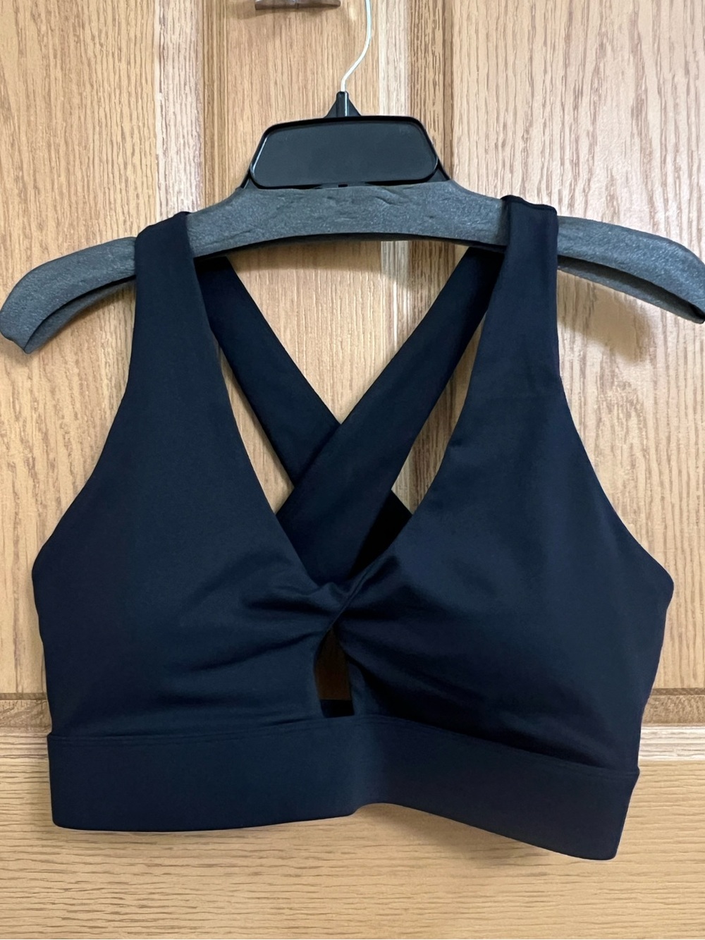 Oasis Twist Sports Bra